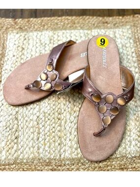 Aerosoles Chlearview Cosmo Metallic Bronze Jeweled Beaded Sandals Slides 9